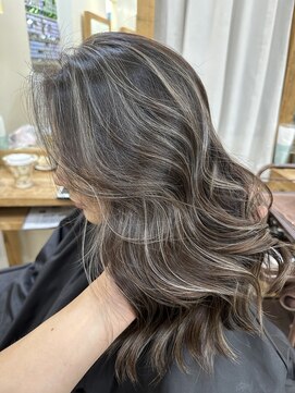 エトラ 渋谷店(etora) 小顔 ネビージュ グレージュハイライトカラー◎