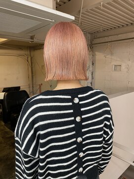 イル(iru) ピンクベージュボブ