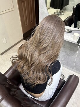 グラッジ 池袋(GLADGE) ハイグレージュ、ロイヤルベージュ