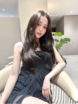 ジーナ 渋谷本店(Zina) レイヤー×グレージュ