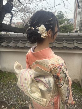 リリベル(Lily bell)の写真/【平和通駅/旦過駅徒歩2分】駅近なので雨の日も安心！あなたの魅力を最大限に引き出すヘアセットをご提供◎
