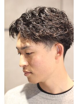 センターパートパーマ