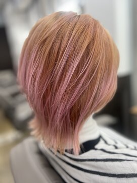 ユーアールキャッスル(UR CASTLE) キュートな外ハネスタイル髪質改善 ブリーチ   酸性ストレート