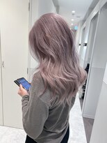 リノ(RLINO)&nbsp;【名古屋/栄】レイヤーカット/ブリーチ/グレー