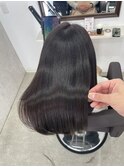【Lana】軽やかに透ける、ナチュラルアッシュの艶ストレート