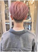 ピンクベージュ×刈り上げマッシュショート＿ペールピンク