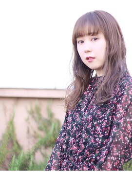 ザ ラボ アングゥ(The Labo ungu) ナチュラルオーシャングレージュ