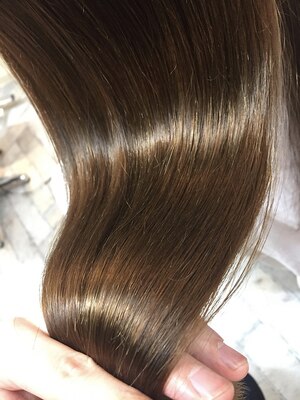 本当に髪に良いケアを届けたいからー。とっておきのあなただけのヘアケアで思わず自慢したくなるつや髪に。