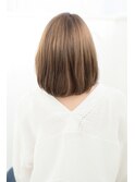 大人女性にオススメなミディアムボブ