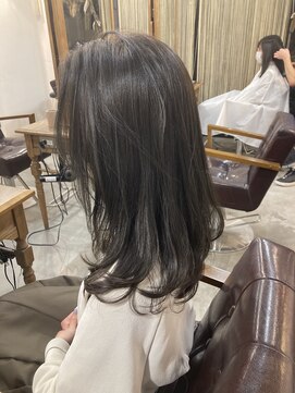 レイリー(LAiLy) ミディアムレイヤー