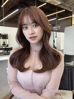 フォンズ(FONS) ピンクブラウン　内巻きくびれヘア　顔まわりカット　学割U24