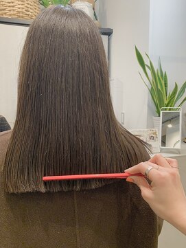 ベル 銀座5丁目店(Belle) 透明感グレージュカラーの切りっぱなしのミディアム【銀座】