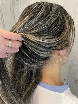 プラスシー(+C) 襟足に地毛にハイライト！福岡ハイライト/福岡地毛にハイライト