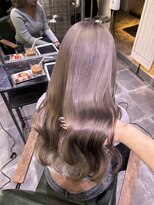 ウム(UMM)&nbsp;シルバーグレージュ