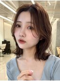 ショートヘア顔周りレイヤーブリーチダブルカラーショートボブ