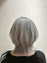 ビス フルール 日暮里店(Vis fleur)&nbsp;ウルフカット/ダブルカラー/シルバーカラー