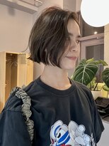ワール(whirl.)&nbsp;シンプルナチュラル切りっぱなしミニボブ30代40代