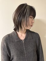 イェン(Yen.) レイヤーボブデザインカラーウルフボブハイライトカラー