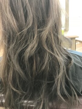 シード(Syead) カーキグレージュ×モノトーンアッシュ【syead八王子】