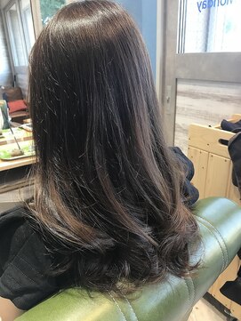 ロミータ by P.C.H(Lomita) ヘアカラー