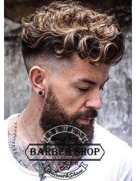 サワーズ(Barber SAWAS) スキンフェード
