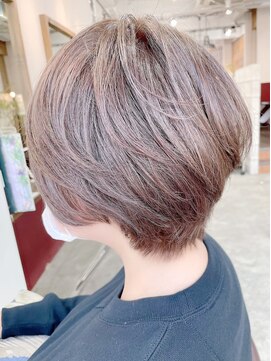 ルーファス 恵比寿 渋谷(Ruufus) 40代白髪ぼかしハイライトショート【Ruufus恵比寿渋谷】202201