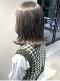 オリーブグレージュ_アースカラーくびれヘアツートン_ba379091