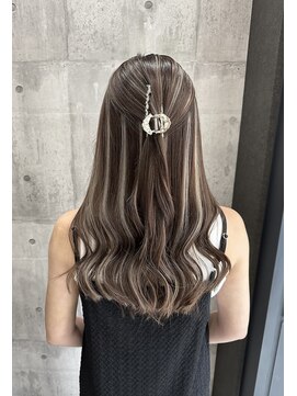 リッシュ(RISH) ハイライト/セミロング/ロング/20代/30代/40代/髪型/ボブ#V2S3