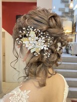 クーポラ(Cupola) ドレスヘア♪結婚式や二次会、パーティーなどにおすすめ☆