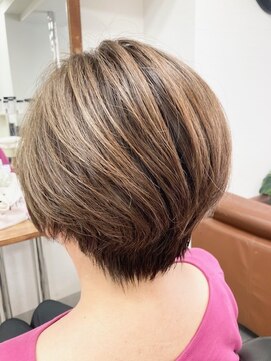 フリーズ 伊丹店(Freez) 白髪ぼかし30代40代50代60代伊丹大人ショート大人ボブ