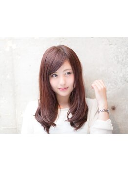 厳選された数種類の美髪トリートメントで、あなたのなりたい髪質に。今までにない指通りを実感＊