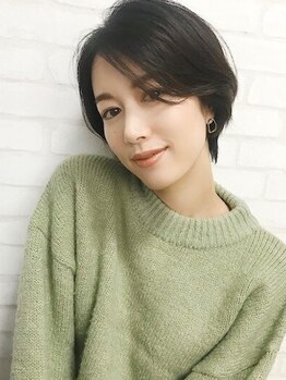 ヴィス ルーチェ シティホテル店(Vis Luce)の写真/”シルエット＆質感”のショートカットといえばVis.Luce*癖毛さんや初めてショートに挑戦される方も大歓迎!
