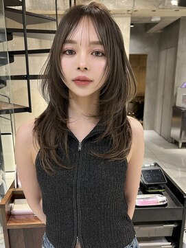 サイン 表参道(SIGN) 韓国ヘアーハッシュカットレイヤーカットグレージュブリーチ無し