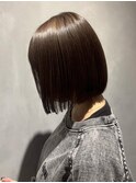ツヤ感とまとまりが魅力◎切りっぱなしボブ/メテオカラー