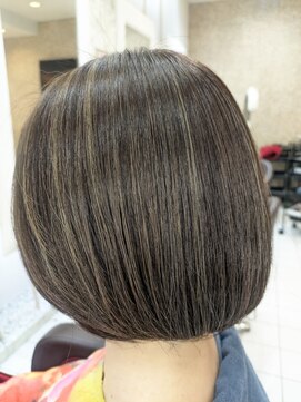 ヘアーデザインムーヴ(Hair design MOVE) トレンドのブラウンカラー×極細ハイライト