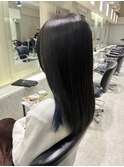 ダークグレージュ×インナーブルー