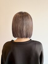 ケークリエイティブコード(K creative COrDE) 透け感グレージュ×コンパクトボブ
