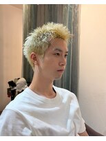 ビハインドザカーテン(BEHIND THE CURTAIN)&nbsp;【セットが簡単】ハイトーン×スパイキーショート