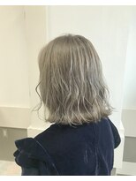 ジゼル(GiseL)&nbsp;【GiseL】外ハネ×ホワイトカラー