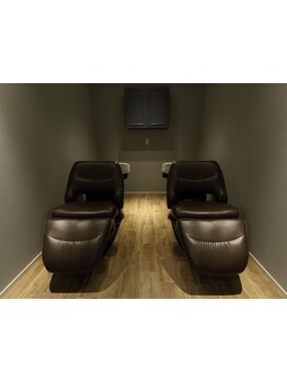 《初回無料》炭酸より更に細かい泡が頭皮の汚れ/残臭をOFF！クリアな地肌とすっぴん美髪を目指しませんか？