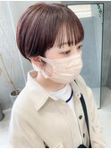 マッシュショート、ワイドバング、ピンクベージュ、耳掛け