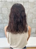 ロングパーマ　ブラウンカラー　くるくる