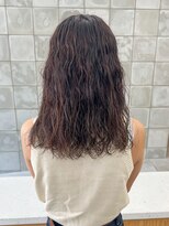 トゥコ(tuco)&nbsp;ロングパーマ　ブラウンカラー　くるくる