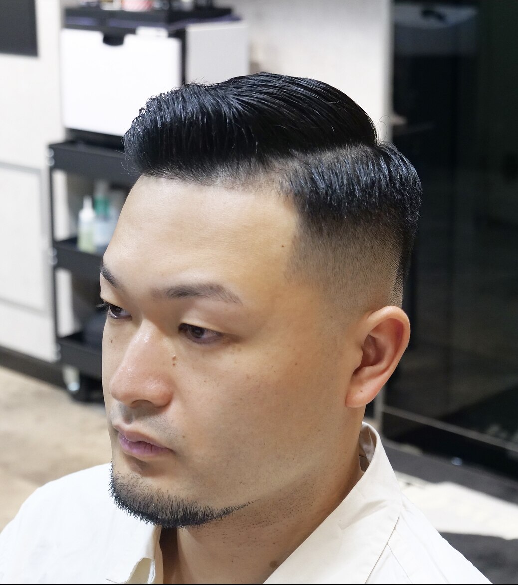 王道のスキンフェード73スタイル：L184751871｜ホットペッパービューティー