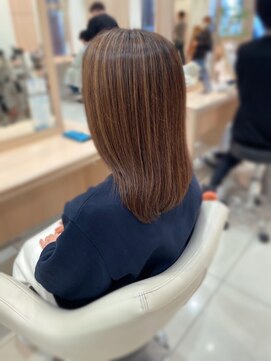 アッシュ 行徳店(Ash) 白髪ぼかしハイライト×明るめ白髪染め