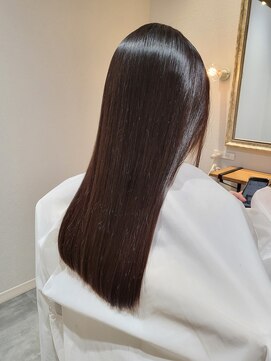 オルガ(Olga) 髪質改善/縮毛矯正/ストレート/ナチュラル/カラー/白髪染め