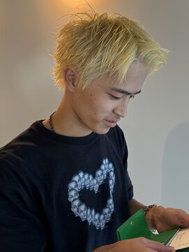 トッド(tod) 【名古屋丸の内】ブロンドスパイキーショートメンズカットパーマ