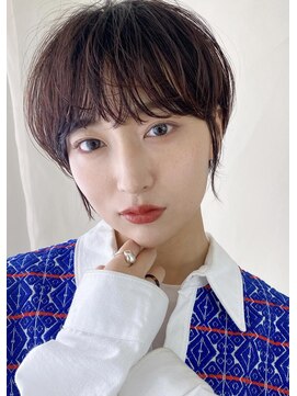 シータ(sheta) 透明感マロンベージュ◎セシルカットでくびれショートに◎