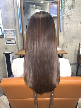 Spoonno神楽坂の写真/髪質やお悩みに合わせて選べるトリートメントが人気♪髪の内側から補修し、指通りの良い質感に☆