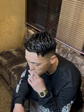 理髪 三軒家 板橋店 アイロンパーマ×スキンフェード